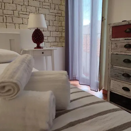 아파트 Molo 78 Vacanze 체팔루